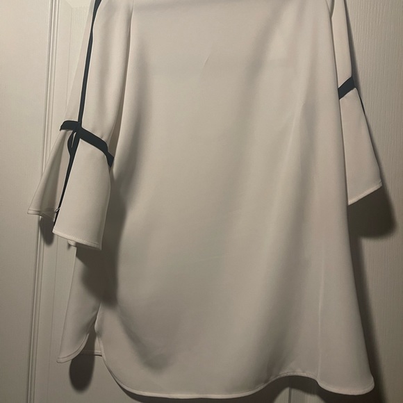 Calvin Klein blouse - Picture 2 of 7